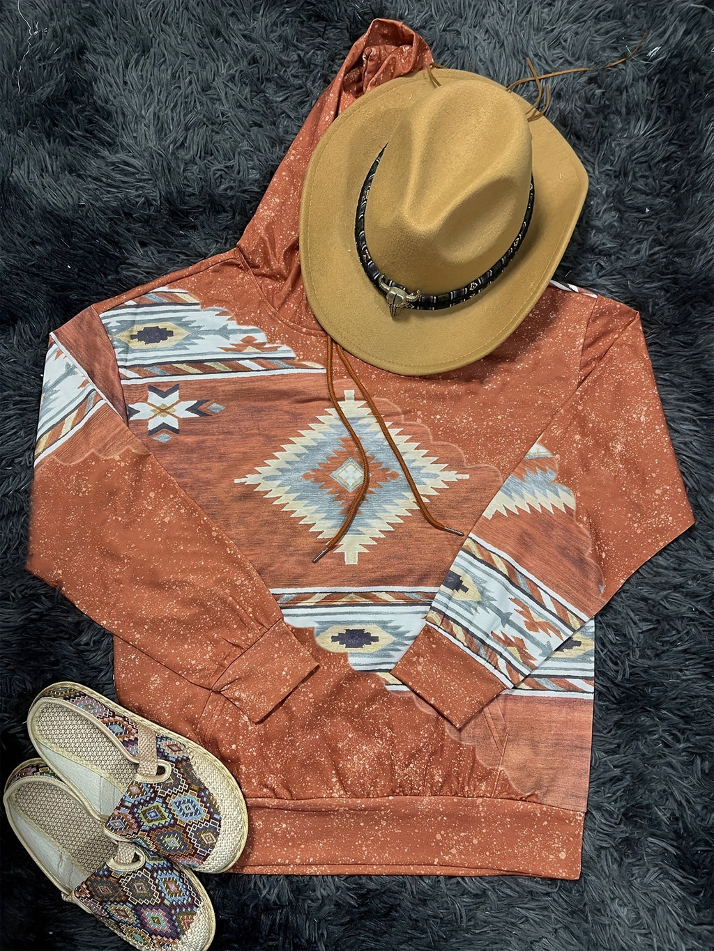 Aztec Print Kangaroo Pocket Hoodie – Women’s Casual Vintage Long Sleeve Sweatshirt