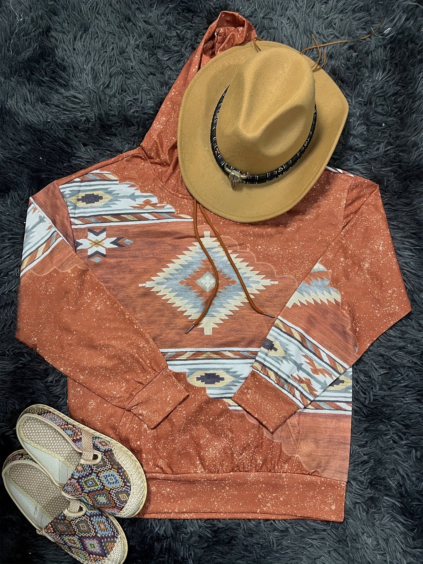 Aztec Print Kangaroo Pocket Hoodie – Women’s Casual Vintage Long Sleeve Sweatshirt